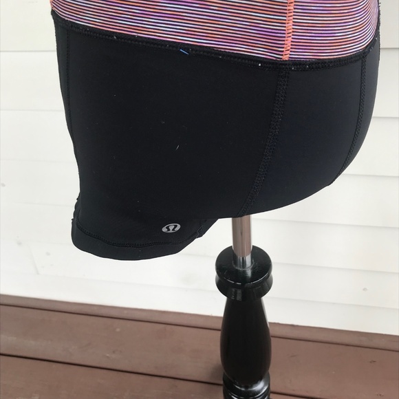 Lululemon Hot 'N Sweaty Short Yoga Shorts - Picture 8 of 8